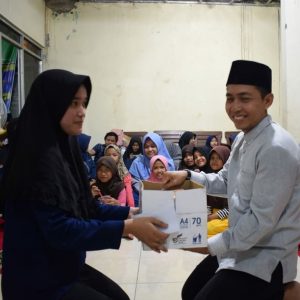 Read more about the article Himprosa Adakan Bakti Sosial